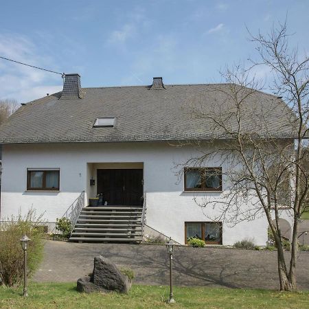 Sun Kissed Apartment In Lirstal With Garden Exterior foto