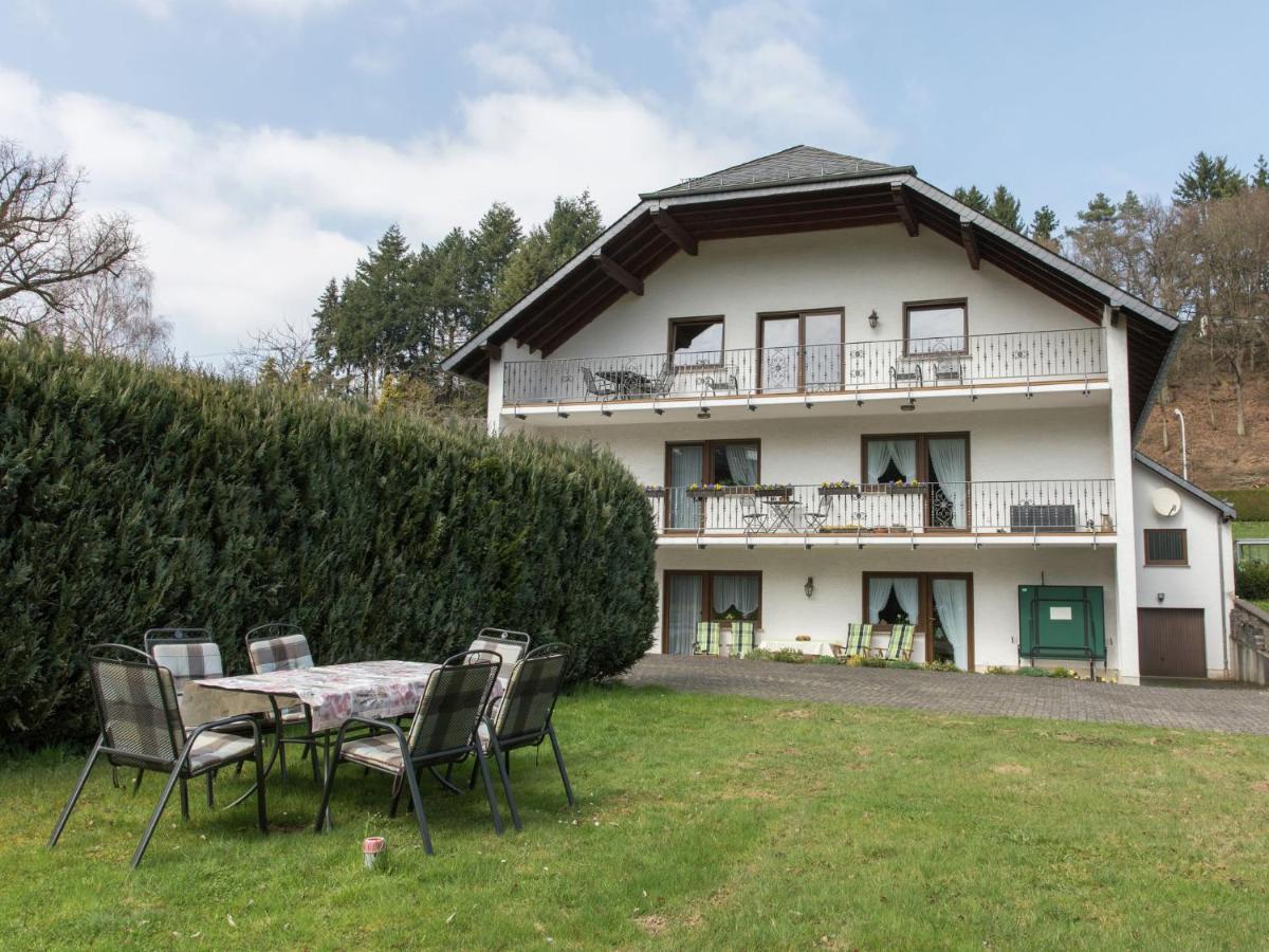 Sun Kissed Apartment In Lirstal With Garden Exterior foto